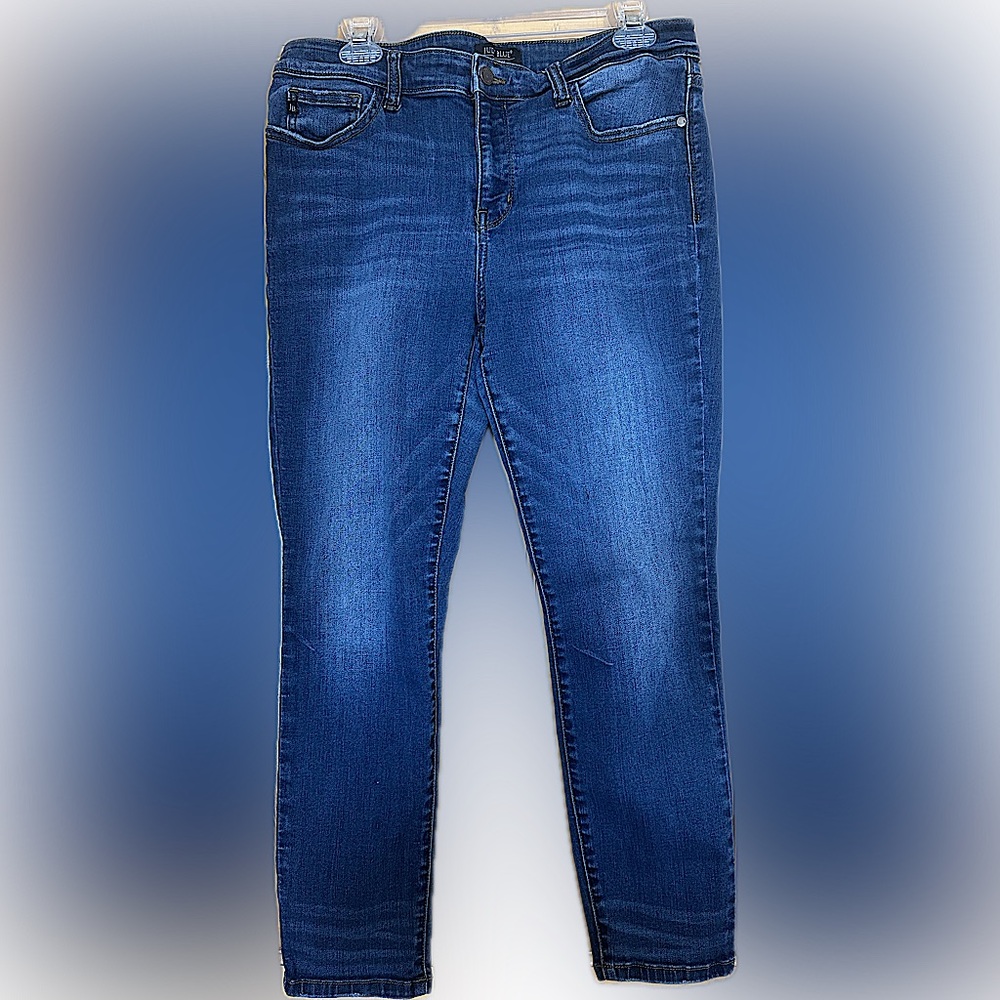 Judy Blue relaxed fit jeans